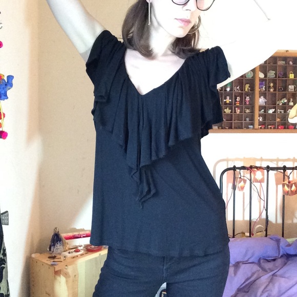 SOLD Paige Ruffle SOFT STRETCH Professional - Picture 3 of 7